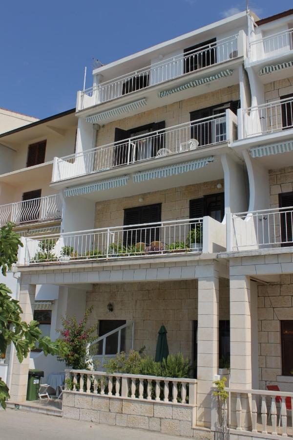 Apartments By The Sea Podgora, Makarska - 6713 Exterior photo
